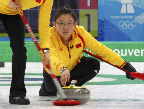 冬奧會(huì)女子冰壺中國(guó)6比5勝美國(guó) 順利晉級(jí)四強(qiáng)