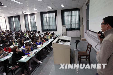 世博會(huì)志愿者是怎樣“煉”成的?