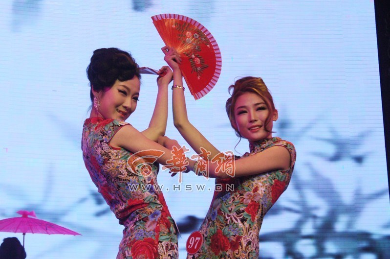 2013國際旅游小姐陜西賽區(qū)三甲出爐 選手贅肉走光奇葩多