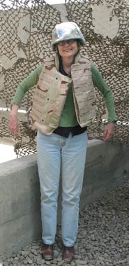 上前線做反戰(zhàn)記者 美64歲老太赴伊寫博客