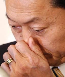 鳩山迎來執(zhí)政后第一個生日 感嘆執(zhí)政艱難