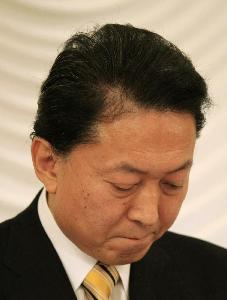 鳩山迎來執(zhí)政后第一個生日 感嘆執(zhí)政艱難