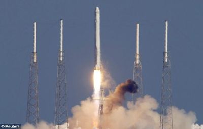 美國首個(gè)商用太空飛船試飛成功