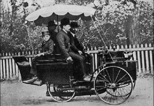 全球最老可運(yùn)行汽車(chē)127歲 在美拍出462萬(wàn)美元