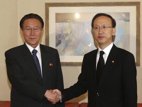 韓國統(tǒng)一部長今與朝鮮吊唁團(tuán)會(huì)面
