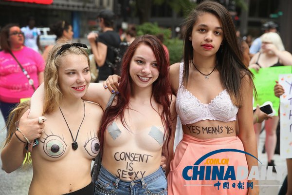 芝加哥:“蕩婦游行”呼吁反對性侵犯罪