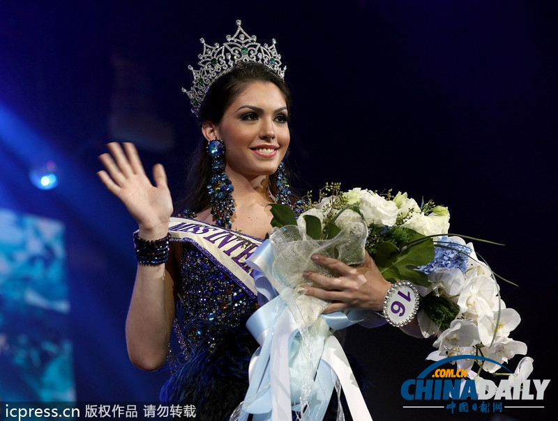 泰國(guó)舉辦2013國(guó)際人妖選美大賽 巴西選手奪冠