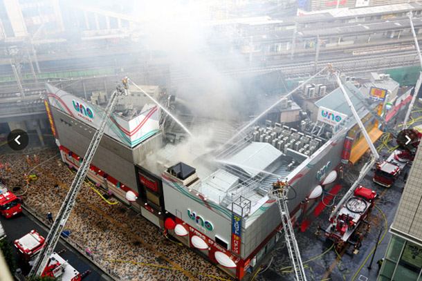 東京大火被撲滅新干線(xiàn)恢復(fù)行駛 滯留乘客超1萬(wàn)