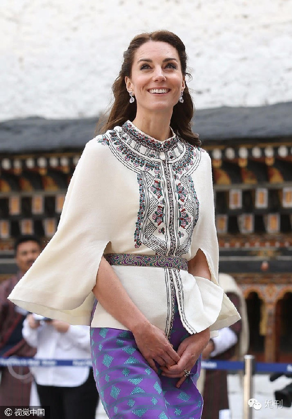 她貴比英女王，卻穿幾百塊的衣服美翻東南亞！