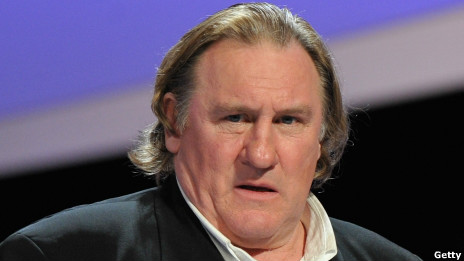 Depardieu to hand back passport 法國(guó)影星放棄國(guó)籍