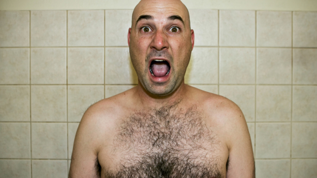 That'll put hairs on your chest! 那會使你健康強(qiáng)壯！