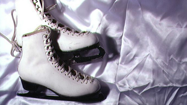Get your skates on! 快點(diǎn)！