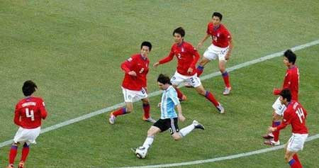 Messi VS Maradona 梅西能否成為馬拉多納第二？