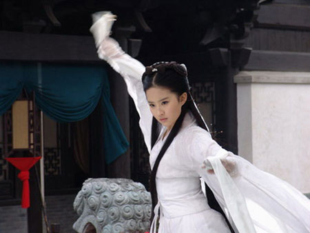 大學(xué)該不該談戀愛(ài) “剩女”皆因畢業(yè)晚？