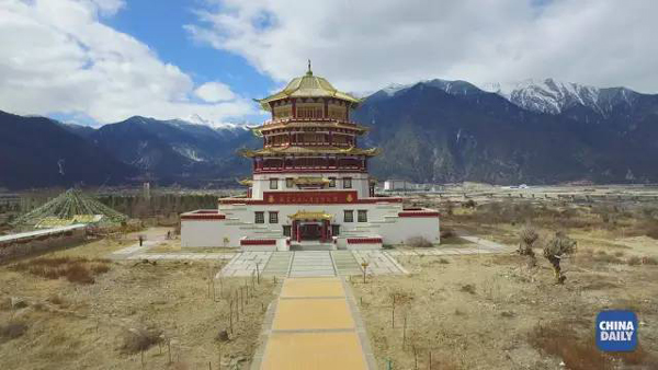 小康之路：他們曾經(jīng)是伐木人，如今卻成了護林員和藏香廠老板丨解碼中國