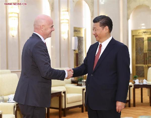 習(xí)近平會(huì)見國(guó)際足聯(lián)主席 談足球運(yùn)動(dòng)的真諦