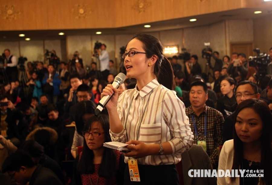 全國政協(xié)十二屆三次會(huì)議舉行新聞發(fā)布會(huì)