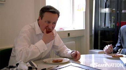 視頻揭秘: 英國(guó)首相的一天是怎么過(guò)的?