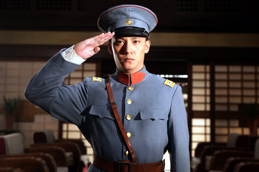 制服誘惑：國內(nèi)演員誰穿軍裝最有范兒？（組圖）