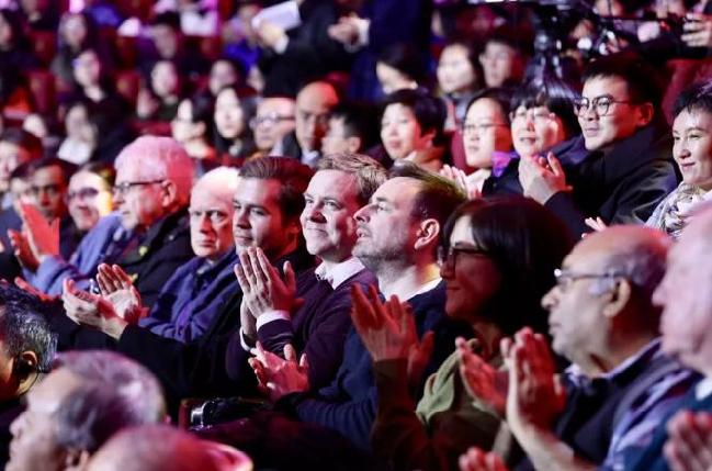 這場全英文演講大咖云集，新時(shí)代大講堂Vison China精彩開講！