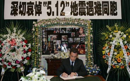 Foreign leaders, representatives mourn quake victims